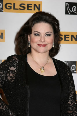 sexy pictures of actress delta burke Sexy pictures of actress delta burke